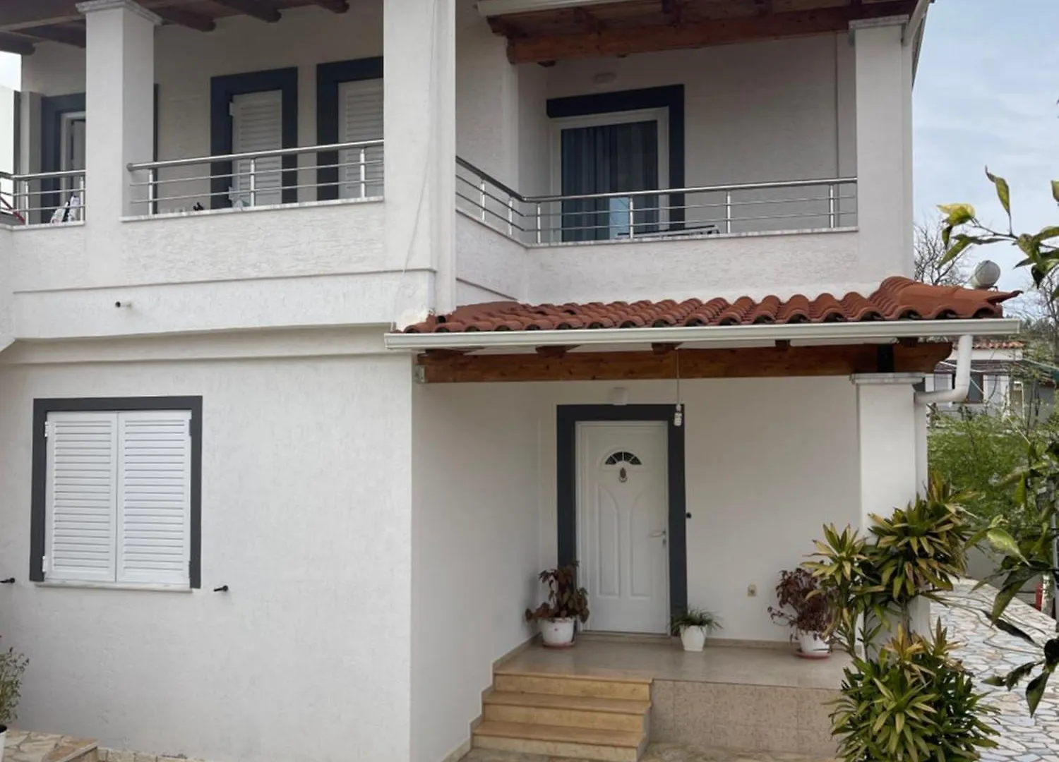Zeni'S Villa Sarande